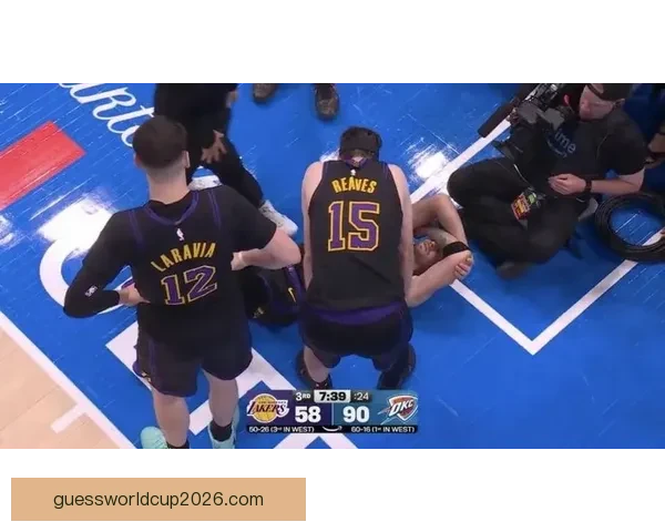 东契奇明日接受核磁检查 本赛季腿筋伤病或影响评奖资格